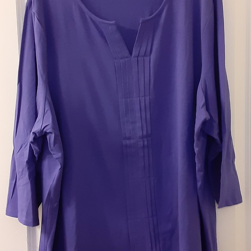 Liz Claiborne 3/4 Sleeve T-Shirt w/Center Pleats
